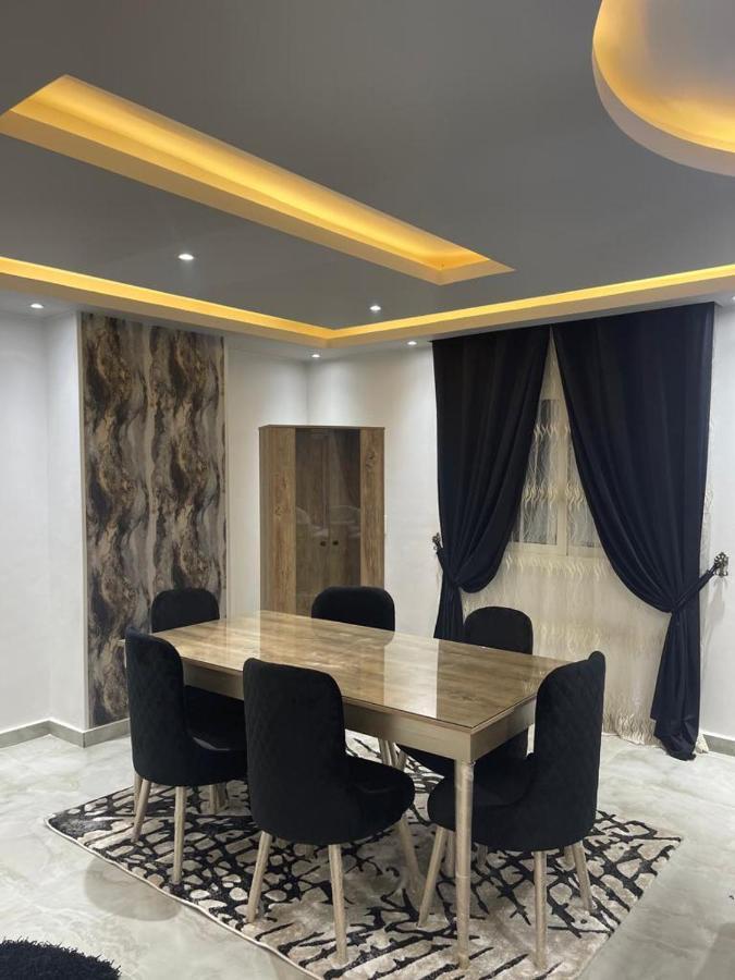 سكنيه رائعه الجمال تطل علي النيل Apartment